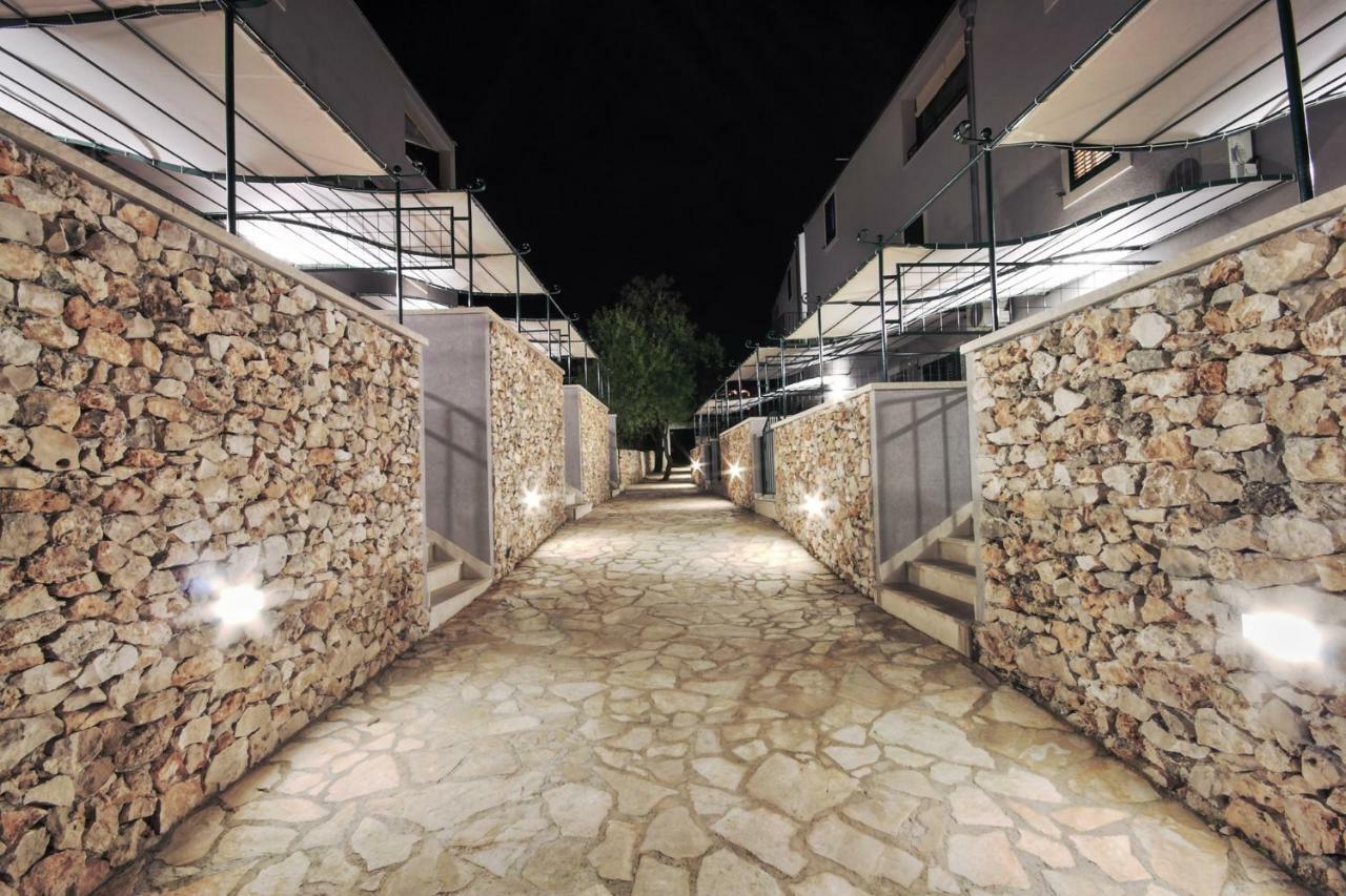 Apartments Kala Mendula Сутиван Екстериор снимка
